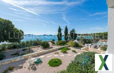 Foto Kroatien Sibenik Riviera Strandvilla zum Verkauf mit Pool und Privatstrand