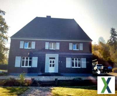 Foto Schönes Haus mit acht Zimmern und Einbauküche in Kranenburg