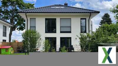 Foto Neu gebautes Einfamilienhaus mit Garten in Kaulsdorf-Nord