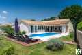 Foto ISTRIEN, LABIN - Moderne Villa mit Swimmingpool am Ende des Dorfes