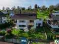 Foto Freistehendes Einfamilienhaus mit ELW, großer Doppelgarage und genialem Weitblick in Nürtingen