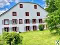 Foto Charmantes Bauernhaus mit außergewöhnlicher Architektur zu verkaufen