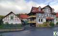 Foto Großes Wohnhaus auf drei Etagen mit landwirtschaftlichen Gebäuden, Wald+Flächen und Inventar