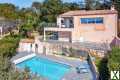 Foto SAINT-RAPHAEL: 4-Bedroom House in a Peaceful Location with Pool