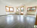 Foto Sonnige Dachgeschoss-Wohnung mit Tiefgaragenplatz