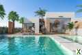 Foto Beeindruckende Villa mit 3 Schlafzimmern, 2 Badezimmern, privatem Schwimmbad und Parken auf privatem Grundstück