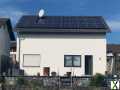 Foto Einfamilienhaus mit 5 Zimmer, Garten & Pool