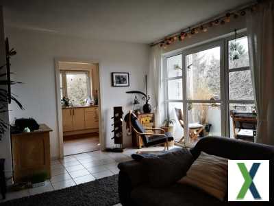 Foto 3 Zimmer Wohnung mit Balkon und Seitenterasse mit herrlichem Blick im Grünen