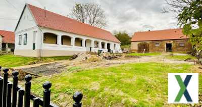 Foto IHR UNGARN EXPERTE verkauft ein schwäbisches saniertes Bauernhaus mit Türmchen in Komitat Somog