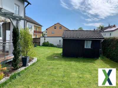 Foto Haus mit Garten und Doppelgarage in Straubing-Ittling