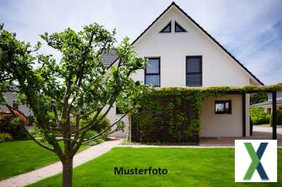 Foto Doppelhaushälfte, Terrasse, Garten, Carport
