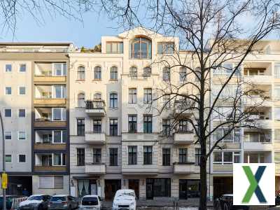 Foto Charmante Altbauwohnung mit Gestaltungspotenzial für 2 Zimmer am Savignyplatz