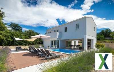 Foto Moderne Villa mit Pool und Sauna im malerischen Istrien