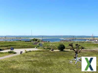 Foto Sonnige, modernisierte Ferien-Eigentumswohnung mit Meerblick & eigenem Parkplatz am Wendtorfer Hafen