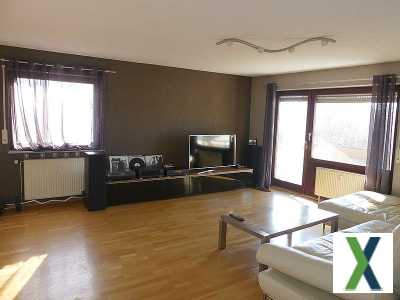 Foto Hübsche 3-Zimmer-Wohnung mit sonnigem Balkon und zwei Tiefgaragenstellplätzen!