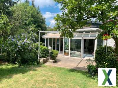 Foto Großzügiges Bungalow mit Traumgarten in Reutlingen-Altenburg