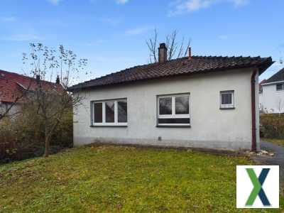 Foto Geheimtipp! Freistehendes, kleines Häusle mit 2 Zimmern, Gartenanteil, Terrasse, EBK, Tageslichtbad