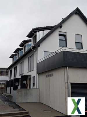 Foto A+ Energie, Reihen-Mittel-Haus, Keller, 150qm Wohn & 75qm Nutz, Einbauküche - 2,5 Bäder - 2 Garagen
