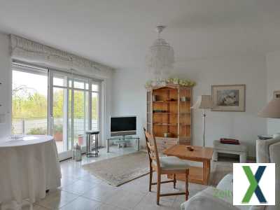 Foto (EF0981_M) Kassel-Stadt: Bad Wilhelmshöhe, helle möblierte 2-Zimmer-Wohnung mit Balkon, WLAN und großer Einzelgarage