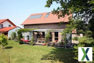 Foto Freistehendes Einfamilienhaus