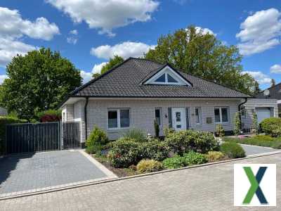 Foto Freistehendes Schmuckstück mit Gartenoase in ruhiger Wohnlage