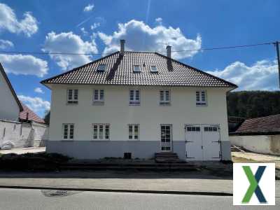 Foto Gomadingen - Saniertes 3-Familienhaus in Gomadingen - Gestalten Sie Ihr Zuhause mit Aussicht!