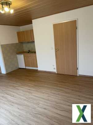 Foto 2-Zimmer-Wohnung mit Bad und Küche + 1 Zimmer und Toilette außerhalb der Wohnung